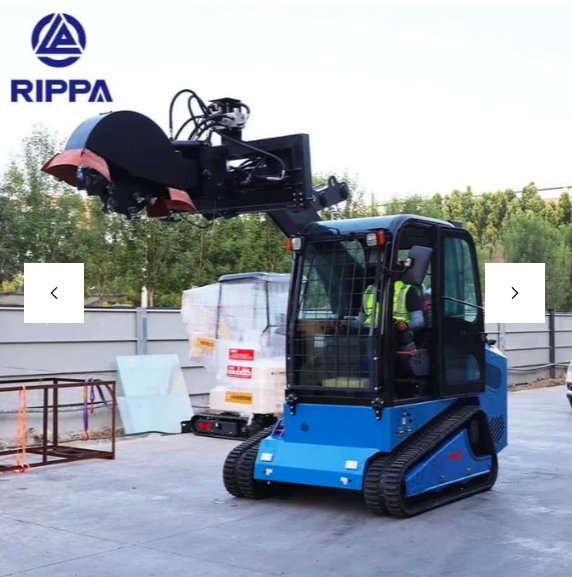 Accessoires : rogneuse, fourches, grappin et plateforme